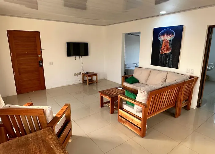 Emerald Luxe Suites